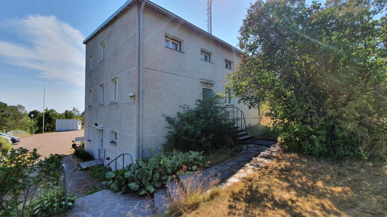 Gasthaus Vanha-Merivartioasema Kotka Exterior photo